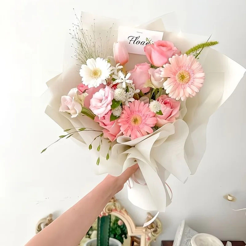 Chọn ảnh hoa mùng 8 tháng 3 để tôn vinh những người phụ nữ quan trọng trong cuộc đời